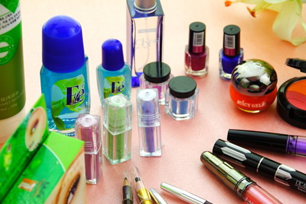 化妆品净化工程-日化行业无尘洁净室工程